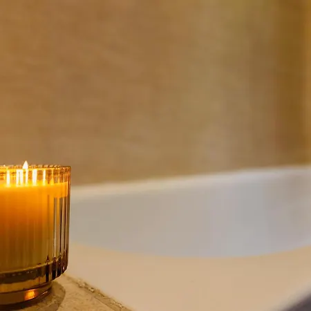 Frente A La Playa Boutique En