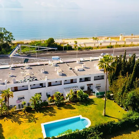 Frente A La Playa Boutique En דירה