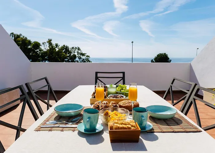 Frente A La Playa Boutique En * Marbella